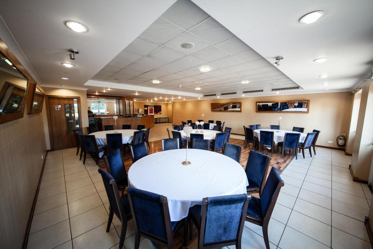 Berwick Manor Hotel Rainham  Exterior foto